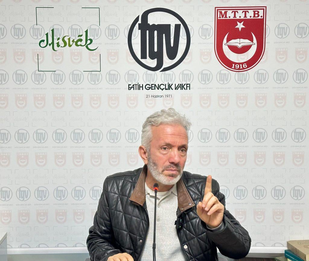 AKP Writer Ebubekir Sofuoğlu: "They threw our young girls naked in front of hundreds of thousands of people in stadiums under the name of May 19 ceremonies. Those who organized the ceremonies should be tried for pedophilia."
