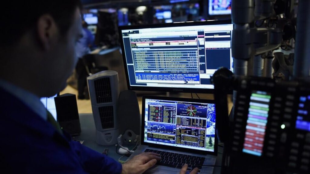 After the collapse of the stocks of software and videogames companies (non-Italian), yesterday it was the turn of the (Italian) managed savings companies: "Managed savings plummet due to fears for AI after the presence of Altruist's tax-planning system"