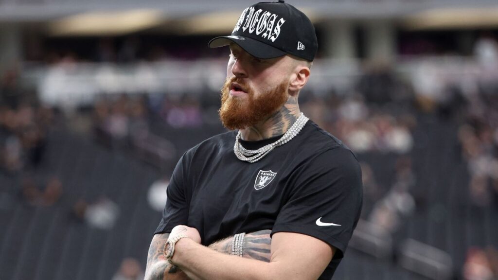 Raiders' Maxx Crosby laughs off trade talk, focuses on health