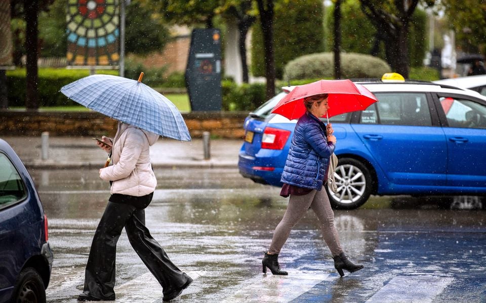 Cold front to bring storms, hail and dust across Greece