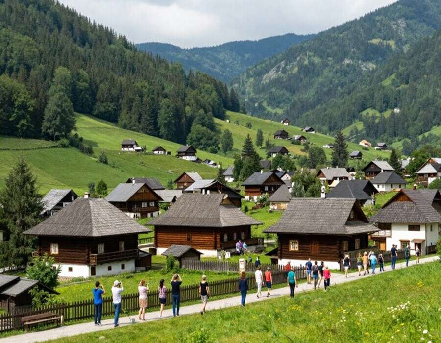 Slovakia’s Hidden Gem Vlkolínec Suffers as One Hundred Thousand Tourists Flood Tranquil Village, Threatening Its Authentic Charm and Way of Life Slovakia’s Hidden Gem Vlkolínec Suffers as One Hundred Thousand Tourists Flood Tranquil Village, Threatening Its Authentic Charm and Way of Life