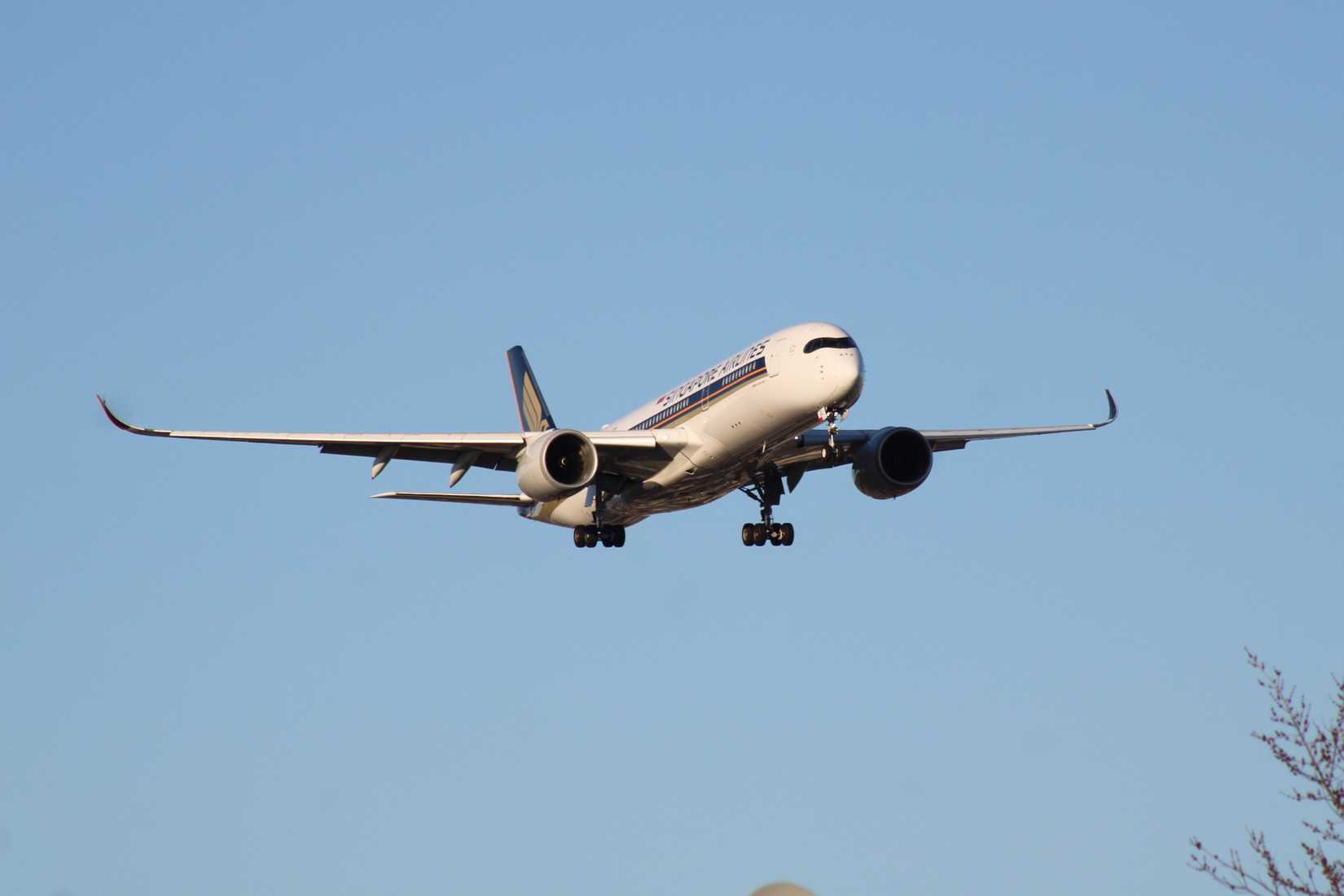 Singapore Airlines Airbus A350-900ULR On Approach