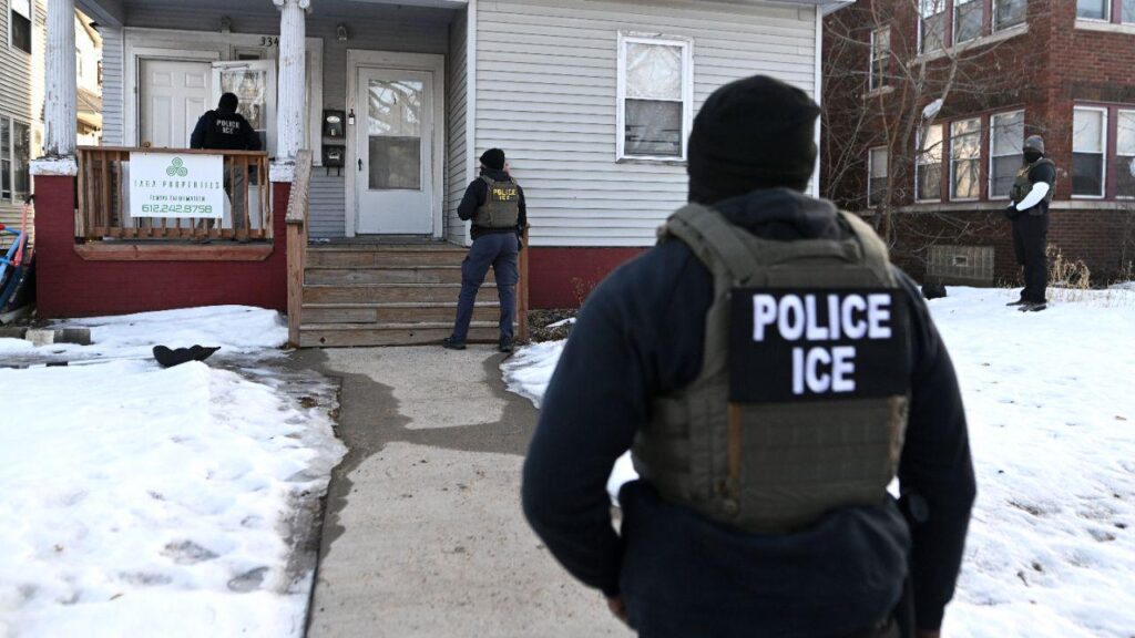 US immigration crackdown strikes fear into Polish diaspora