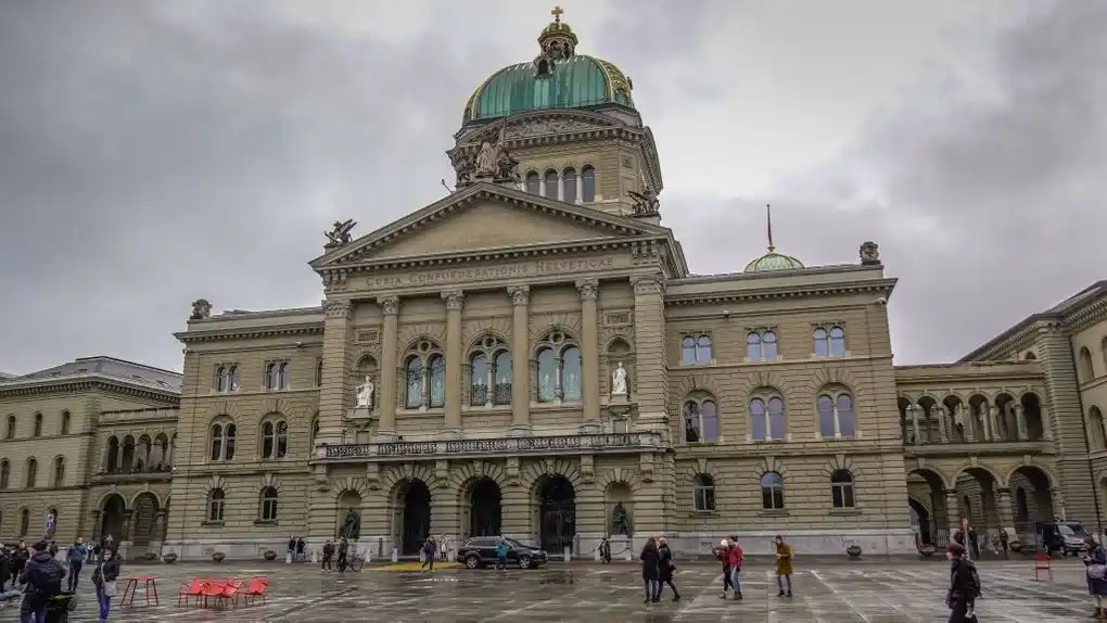 Switzerland to Hold Referendum on Population Limit and Migration Restrictions