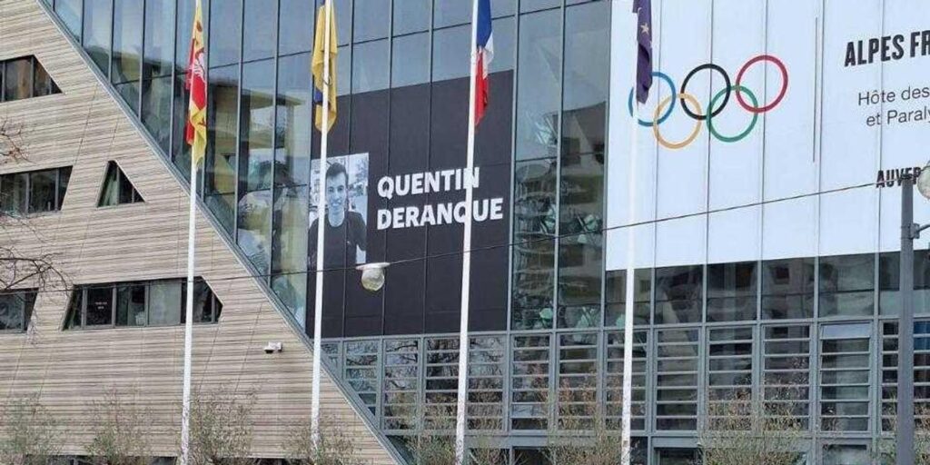 Death of Quentin Deranque: before a far-right demonstration in Lyon, the region displays the activist's portrait on the facade of its headquarters