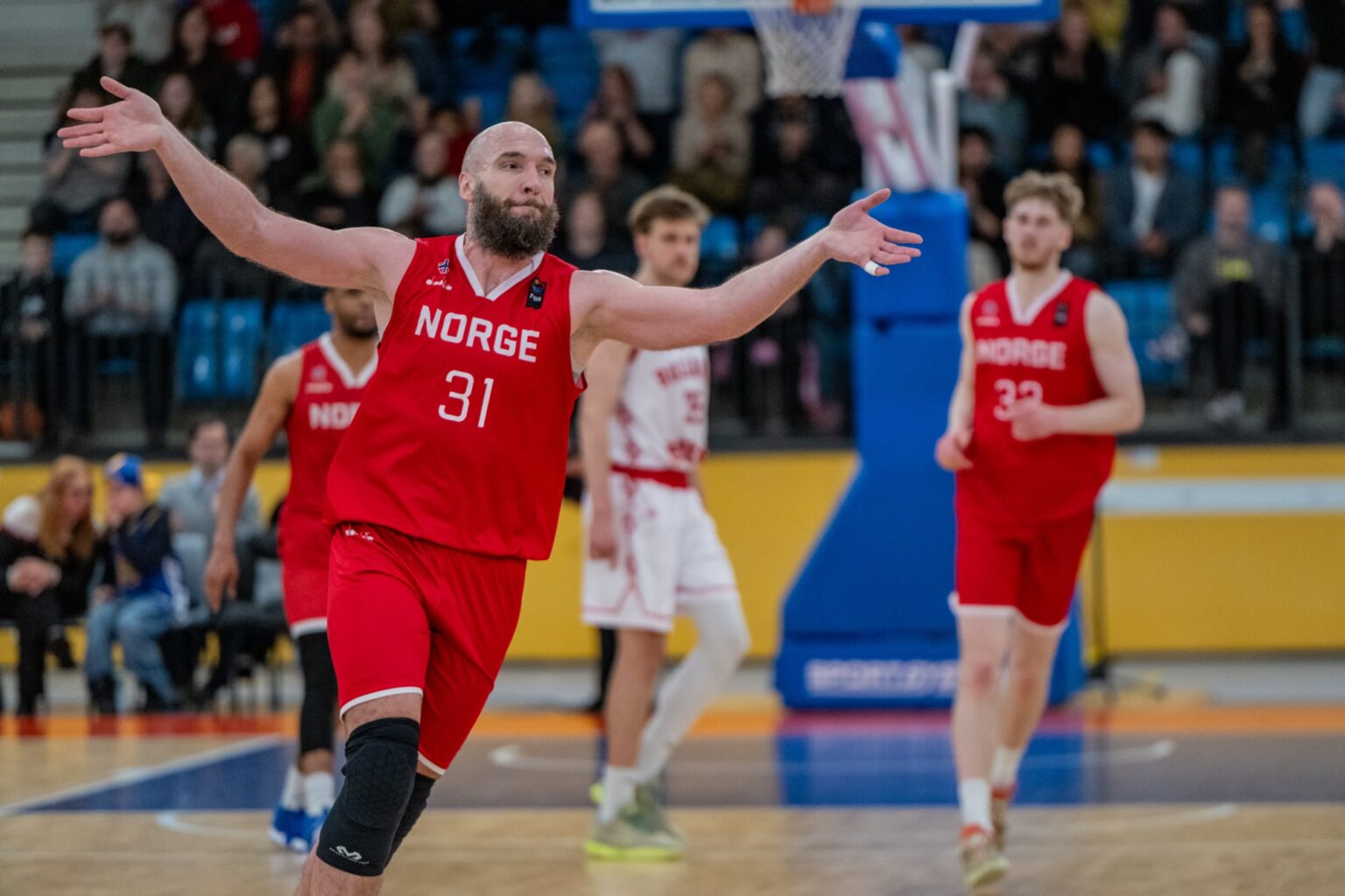 Norway upset Bulgaria; Azerbaijan claim first win | FIBA Basketball