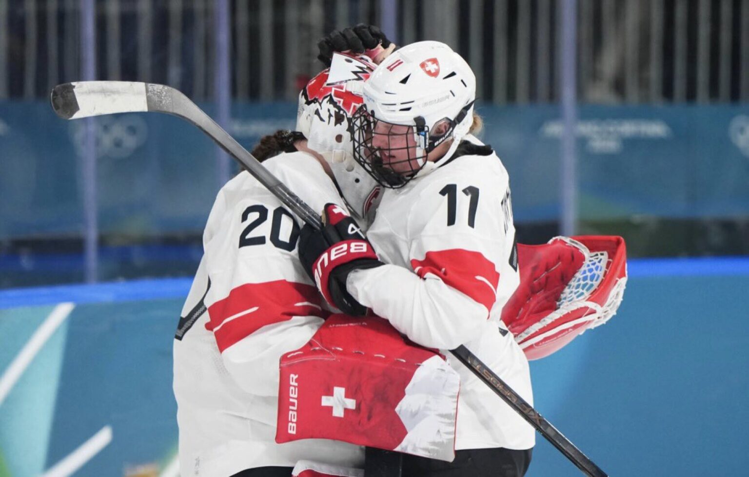 Weekend Olympic hockey roundup: Swiss women beat Finland, advance to semifinals Weekend Olympic hockey roundup: Swiss women beat Finland, advance to semifinals