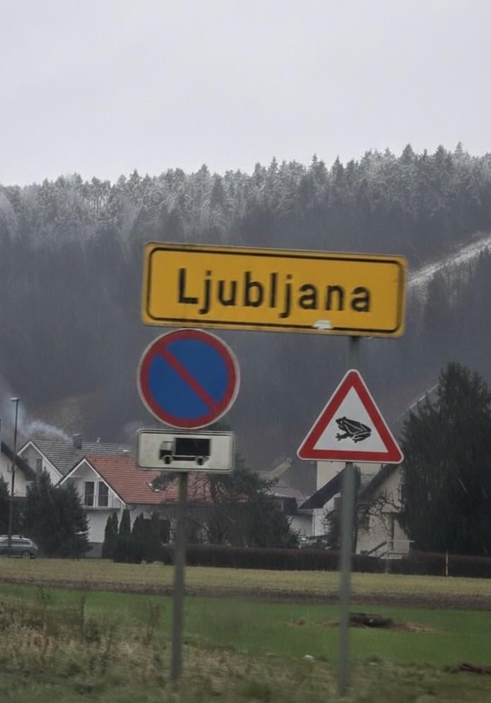 What is the fun of this sign?