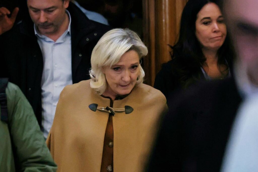Le Monde – Appeal trial of FN assistants: the prosecution demands four years in prison, including one year, and five years of ineligibility against Marine Le Pen