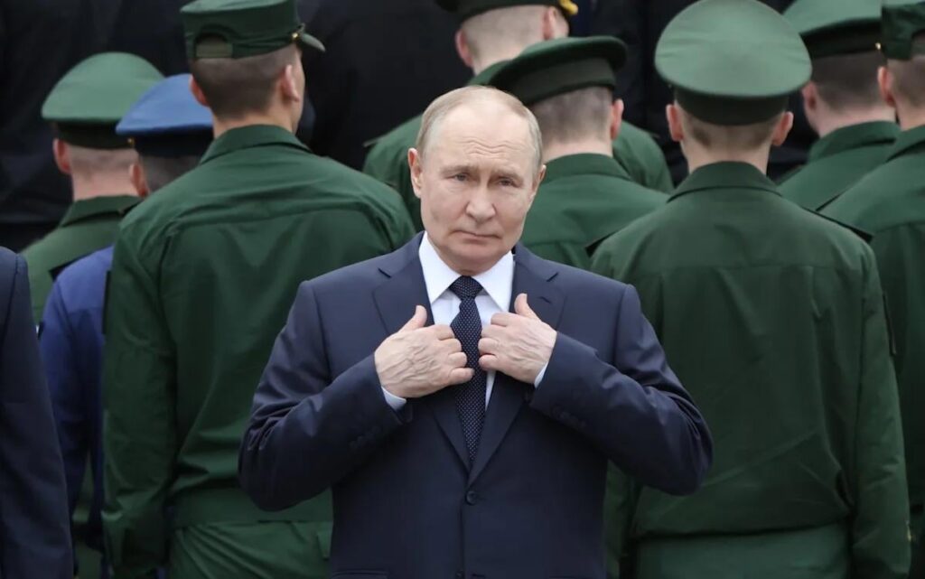 Putin ‘will send thousands of criminals to wreak havoc across Europe’, Estonia’s foreign minister claims