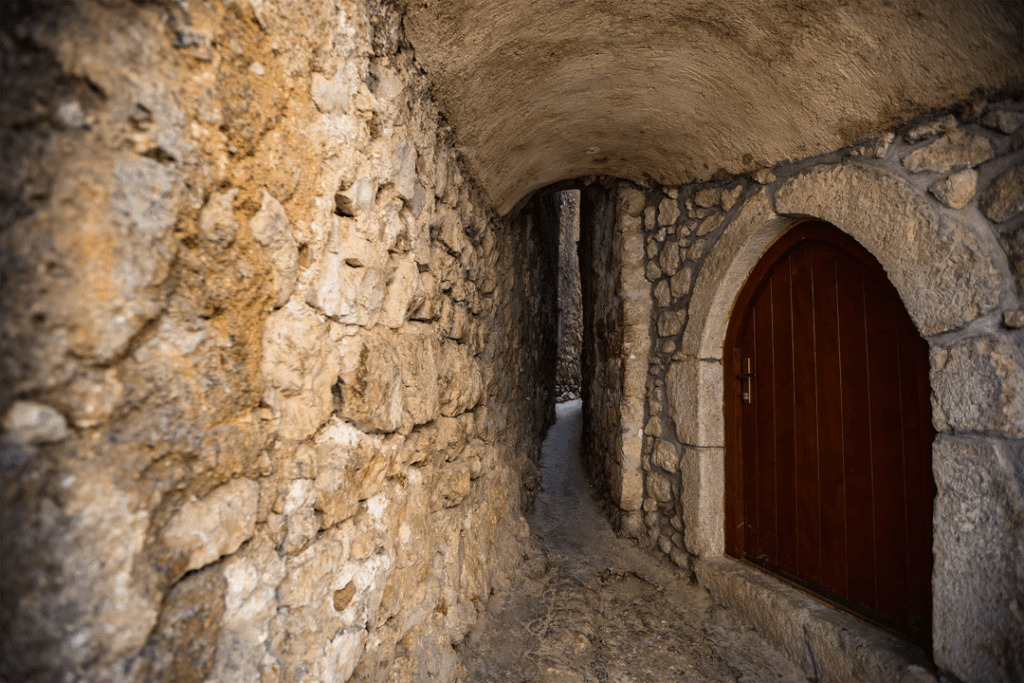 CROATIAN NAJ E03: The narrowest street in Croatia