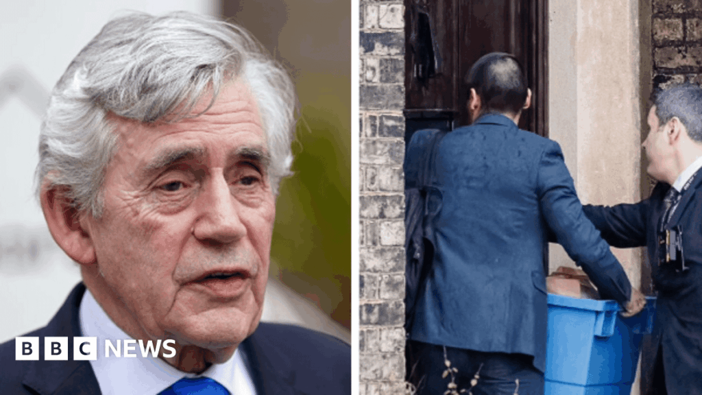 Mandelson 'betrayed' his country, Gordon Brown tells BBC