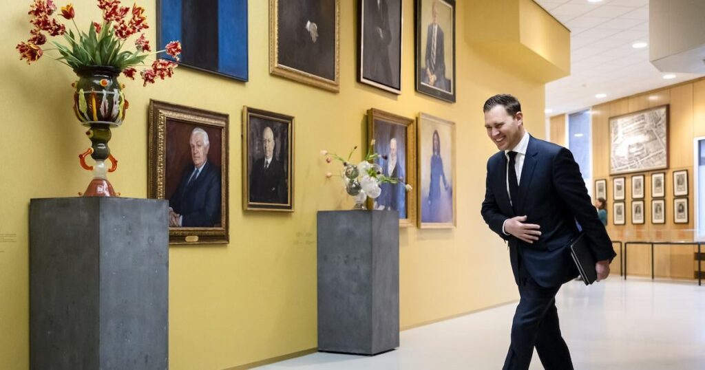 After a week and a half, the government is already throwing the law for box 3 in the trash