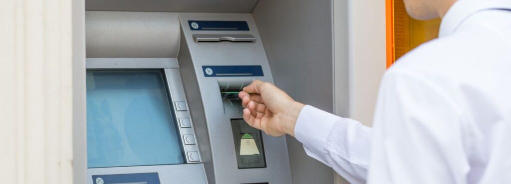 How The Narrative On National Bank Of Greece (ATSE:ETE) Is Shifting Around €15 Valuations