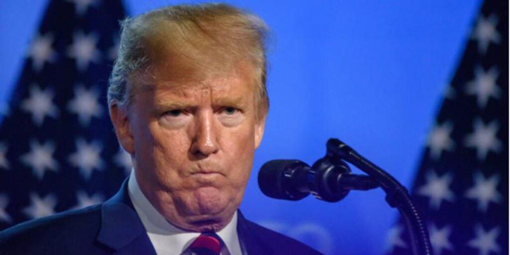 Trump gives an 'obvious tell' that he has no idea what he’s doing