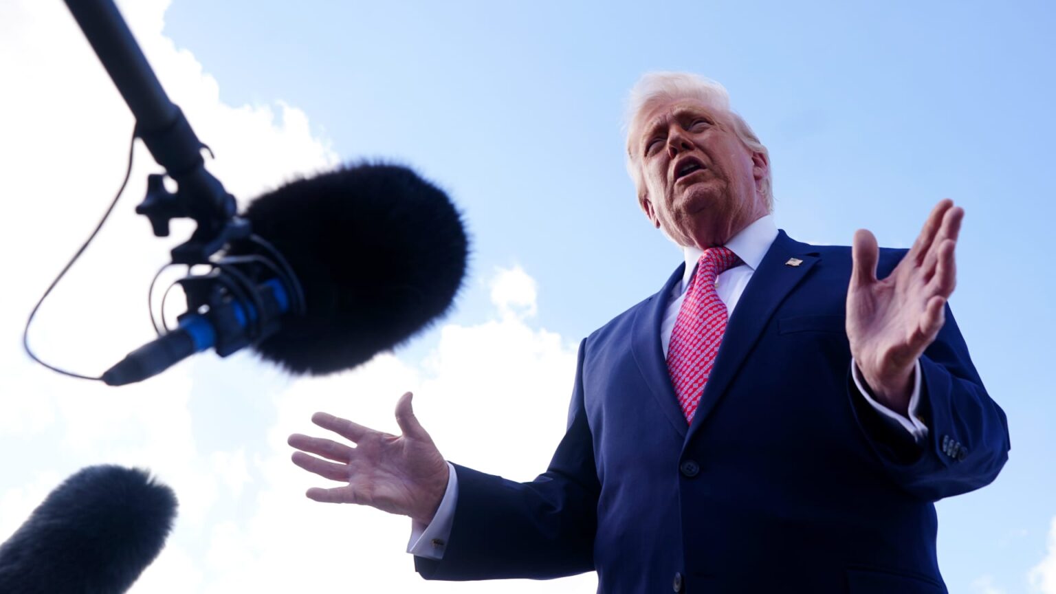 Trump reverses course, allows passage of Russian oil tanker to Cuba