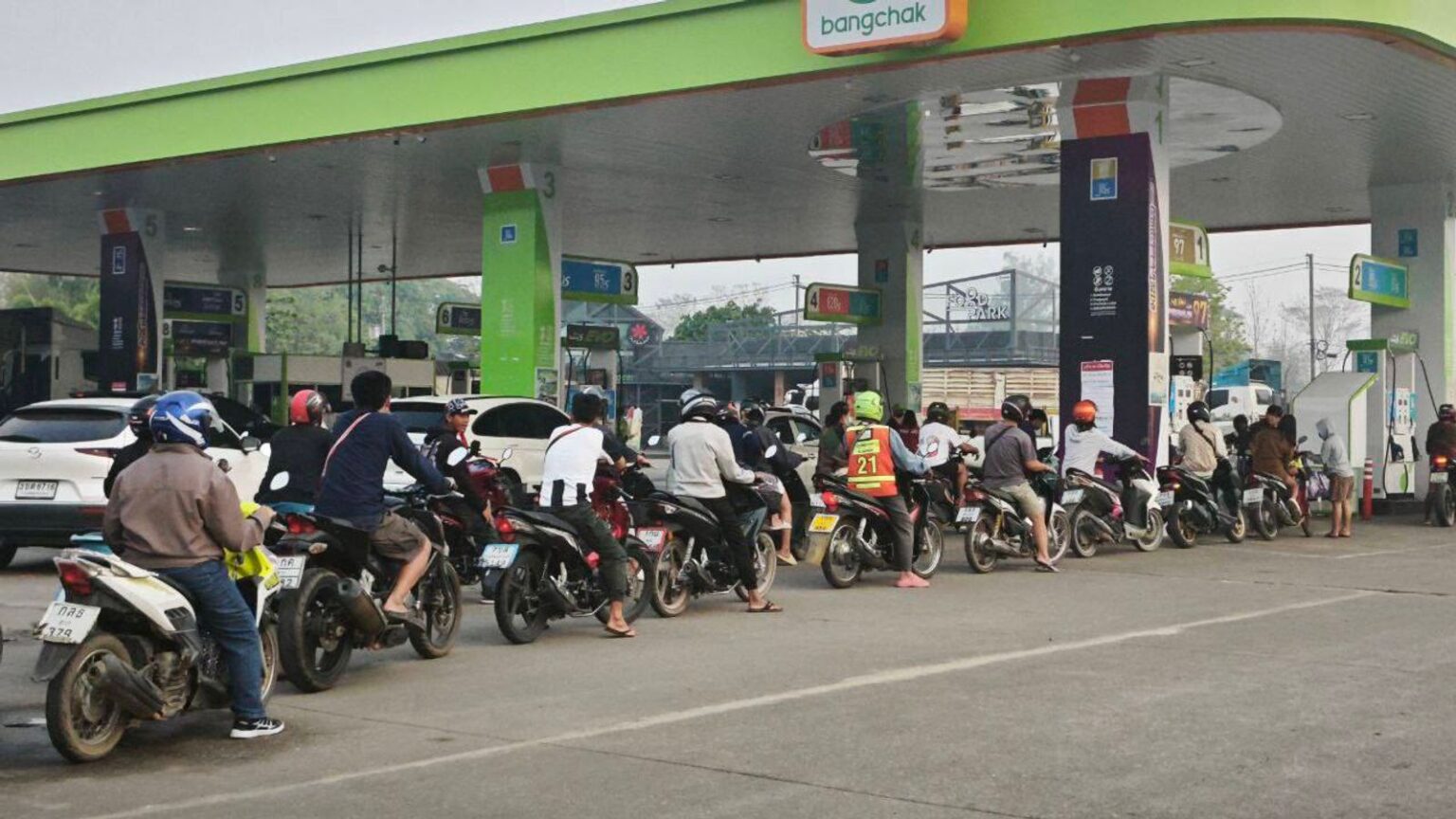 Iran war threatens contraction of Thai economy