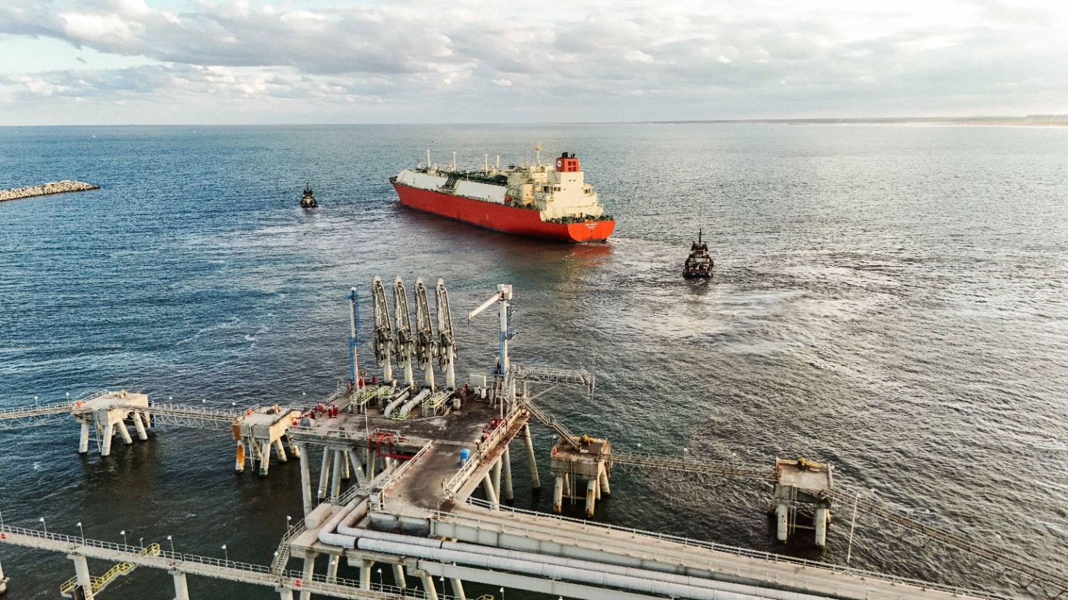 Putin Warns Russia Could Halt Gas Supplies to Europe Amid Iran Crisis