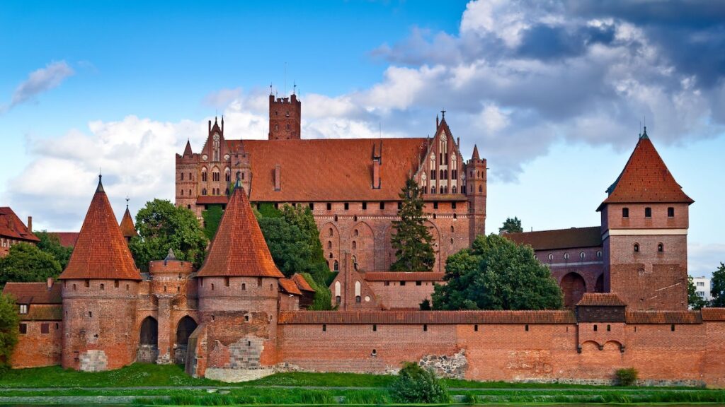 10 Guinness World Record Sites in Europe You Can Visit in 2026