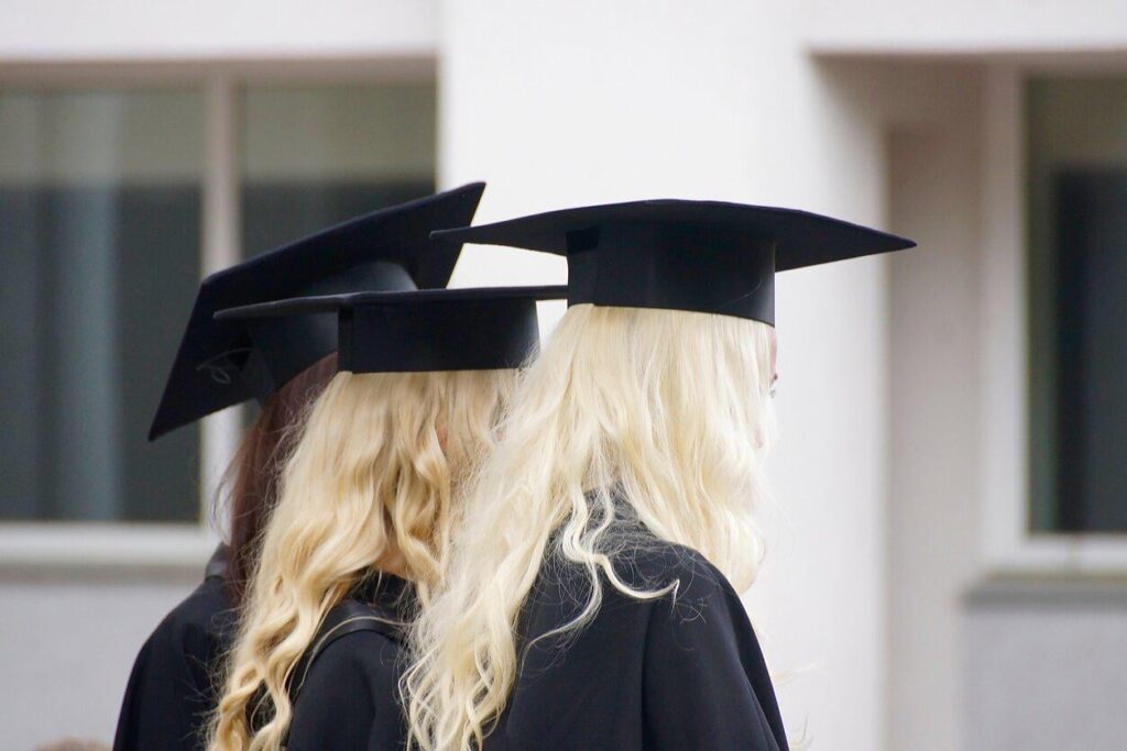 [LRT] Lithuania to cut foreign students’ work hours in half