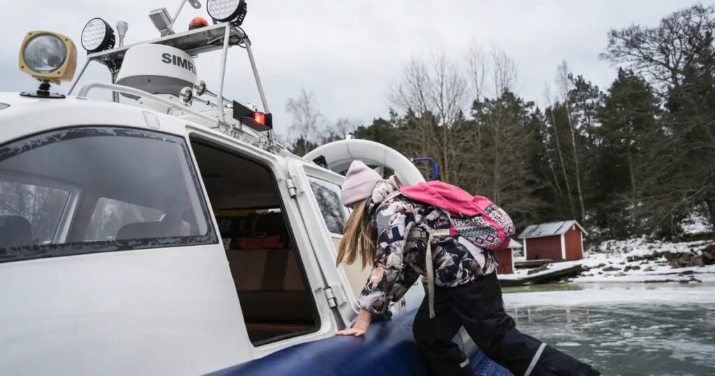 In Finland, kids take hovercraft to school over frozen Baltic Sea In Finland, kids take hovercraft to school over frozen Baltic Sea