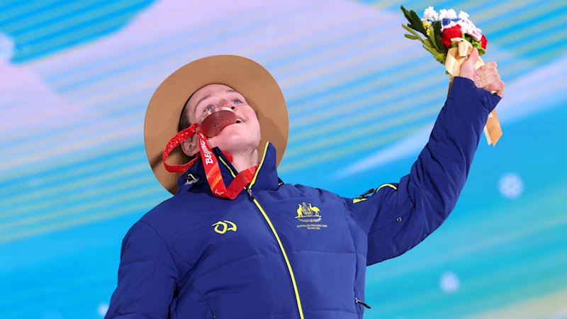 Ben Tudhope wins Australia’s first medal, Amanda Reid taken to hospital