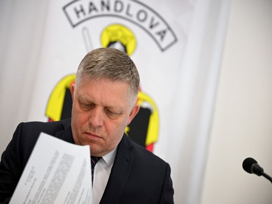 Slovakia Threatens EU Loan Block Over Russian Oil Flow Dispute Slovakia Threatens EU Loan Block Over Russian Oil Flow Dispute