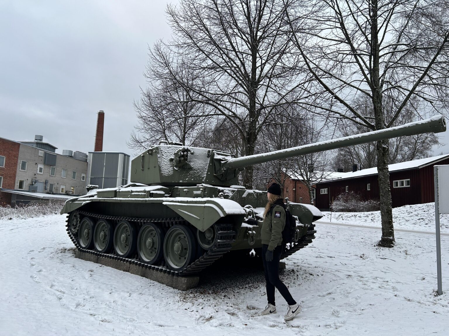 Flirted too hard now I’m learning about T-54s in Lappeenranta