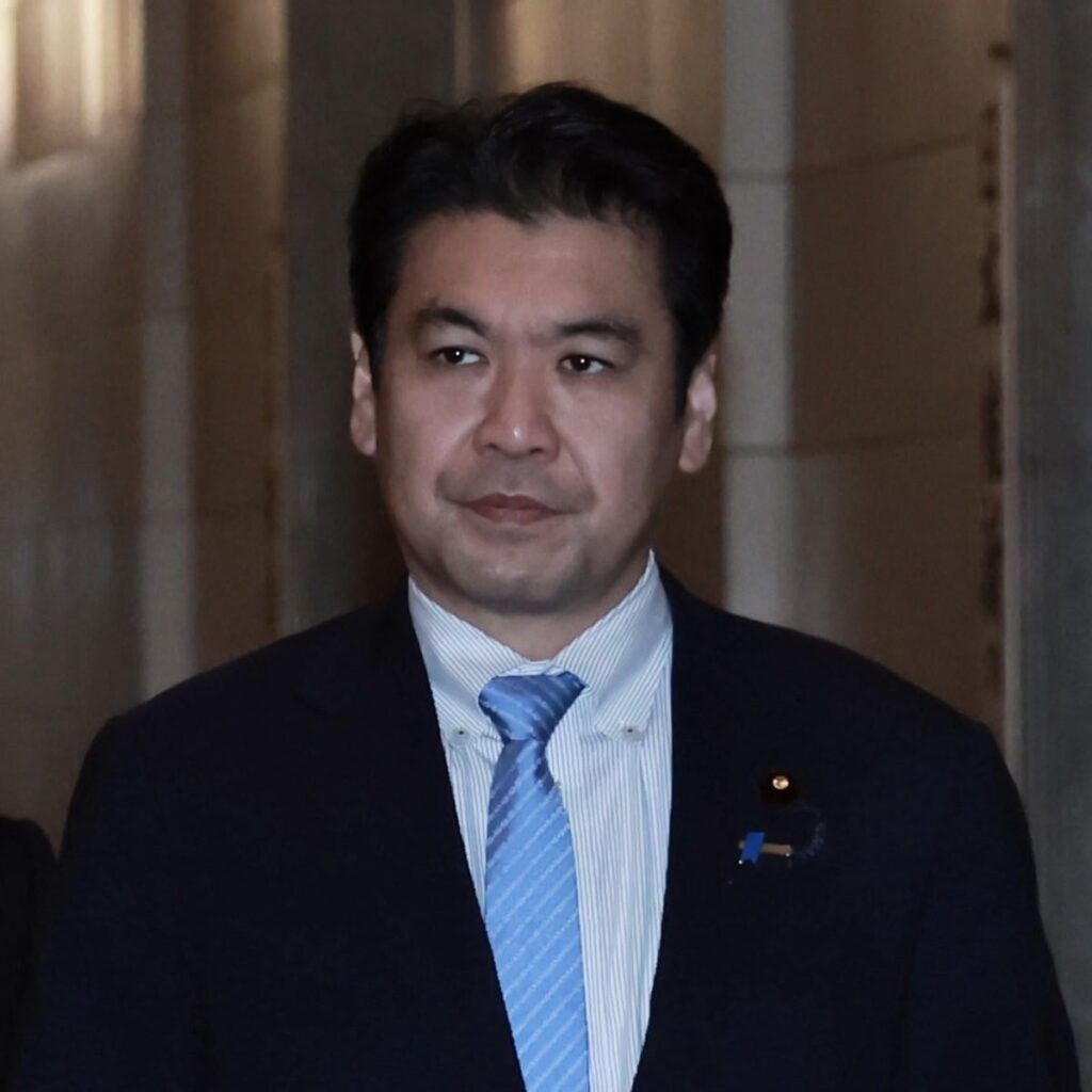 “Japan’s public school Teachers are being punished for adultery, but no punishment for the report of double adultery by Education Minister Matsumoto... Parents and internet users express doubts"