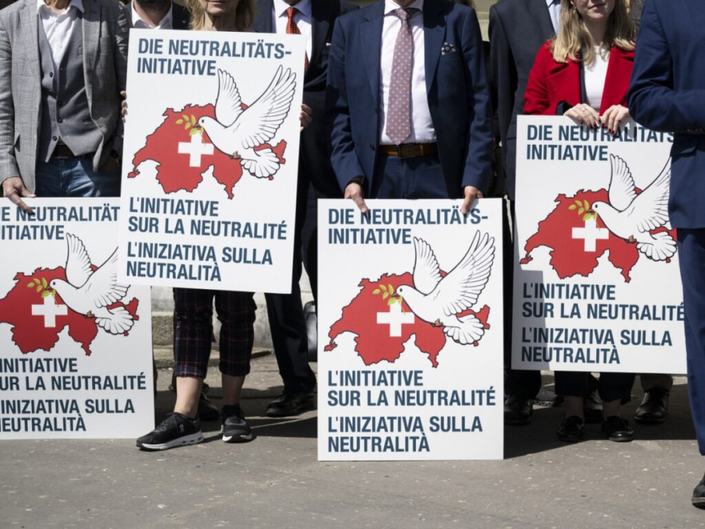 Swiss Senate insists on counter-proposal to neutrality initiative