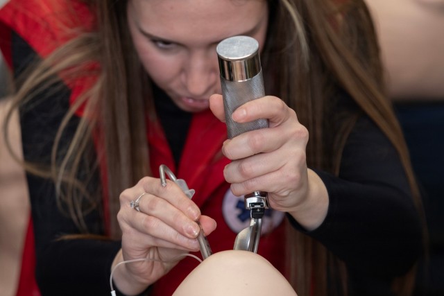 U.S. Army National Guard medics strengthen local clinic with lifesaving training