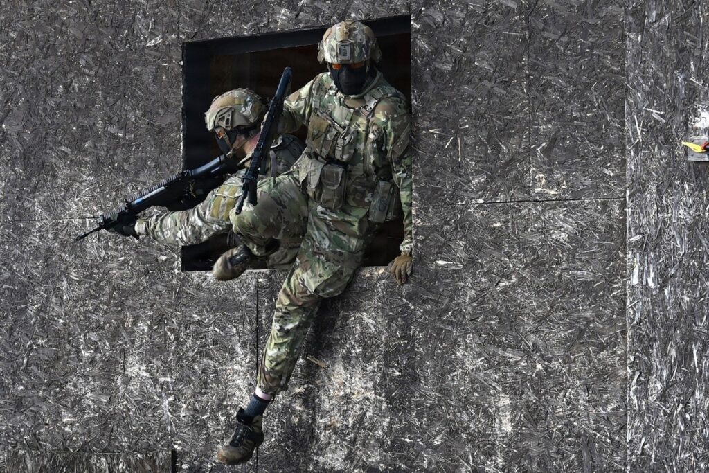 Pennsylvania Army National Guard Soldiers place 2nd in Lithuania Land Forces Best Infantry Squad competition | Article