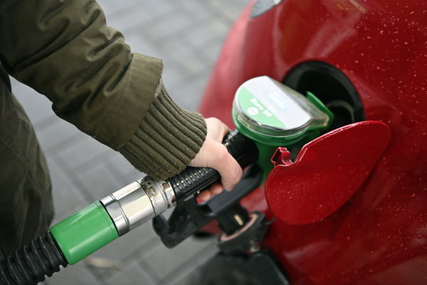 Fuel prices in Belgium climb, with diesel at record level Fuel prices in Belgium climb, with diesel at record level