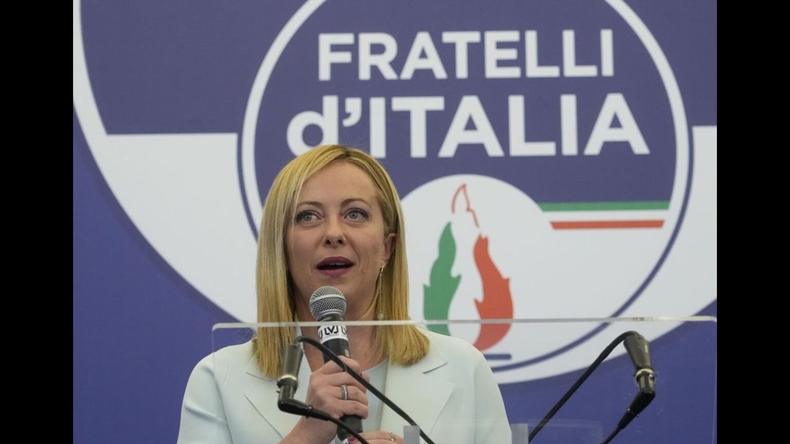 Italy rejects constitutional attack with “No” vote