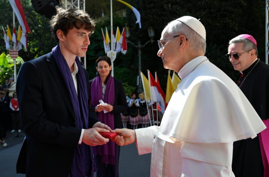 Hope, doubt, faith: Pope answers questions from young people in Monaco