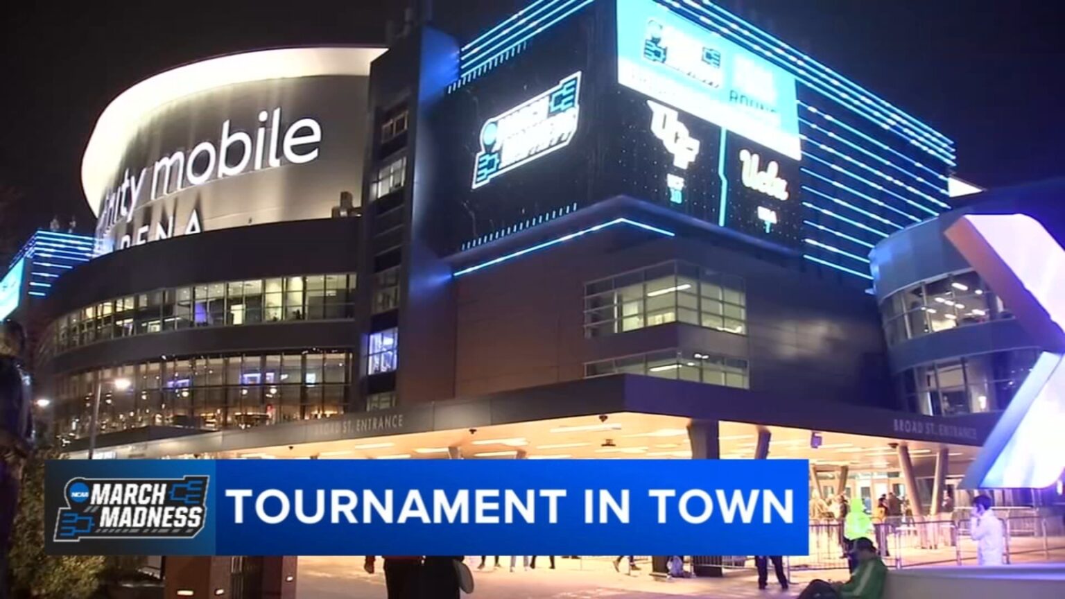 March Madness crowds bring energy and excitement to Philadelphia