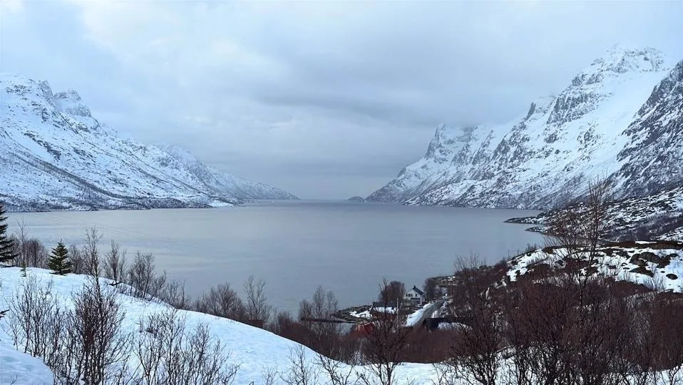 The scenic winter view from Ersfjordbotn on Kvaløya between Tromsø and Sommarøy.
