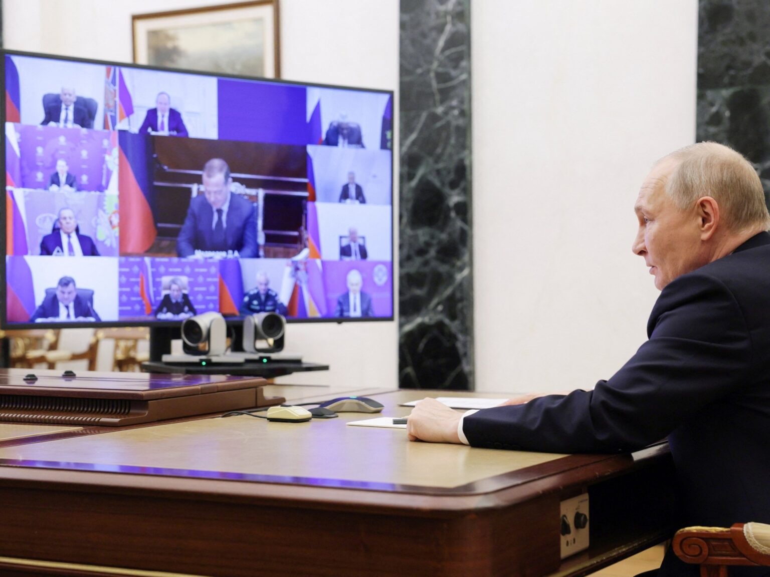 How Russia could benefit from the US-Israeli war on Iran | Russia-Ukraine war