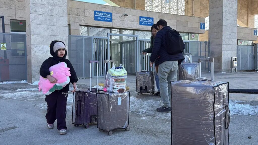 Iran's border with Turkey offers way out, but few leaving for good