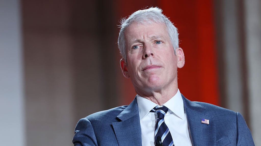 Energy Secretary Chris Wright says oil prices may fall — but past wars rattled market for months. How to prepare