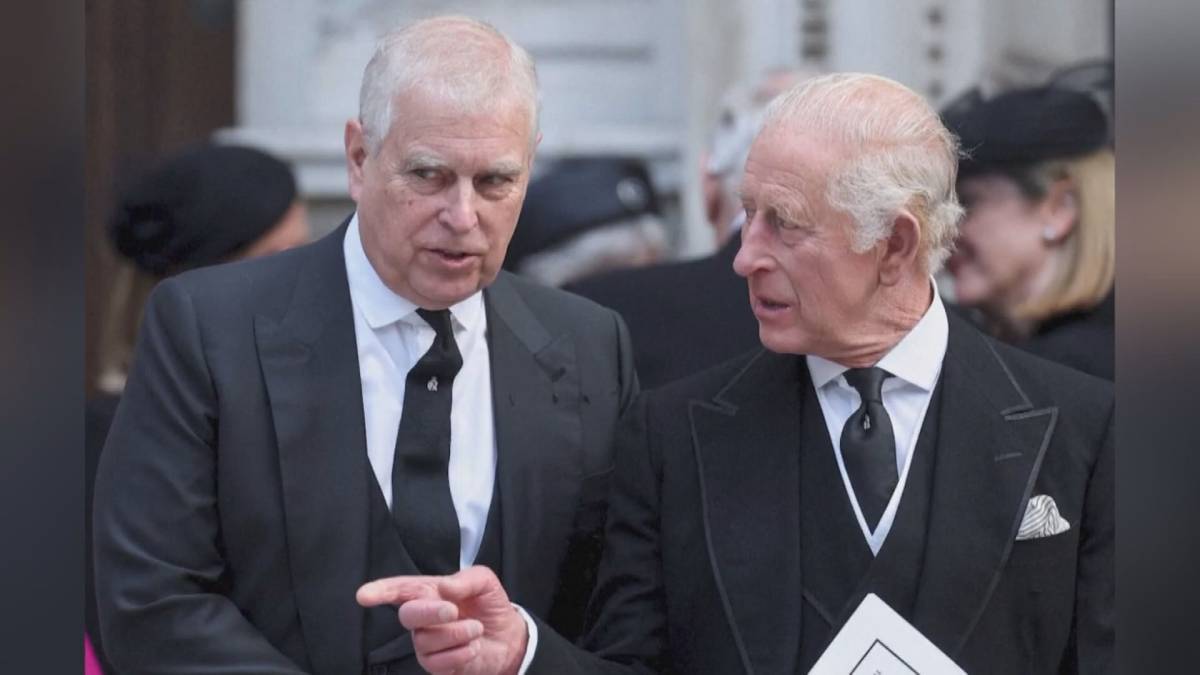 Click to play video: 'Former prince Andrew charged taxpayers for massages, travel when envoy: ex-civil servants'