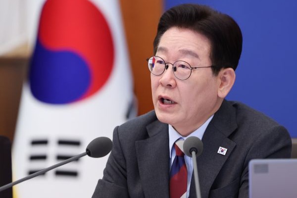 Lee Orders Prompt Response to Middle East Crisis, 100 Tln Won Market Stabilization Program