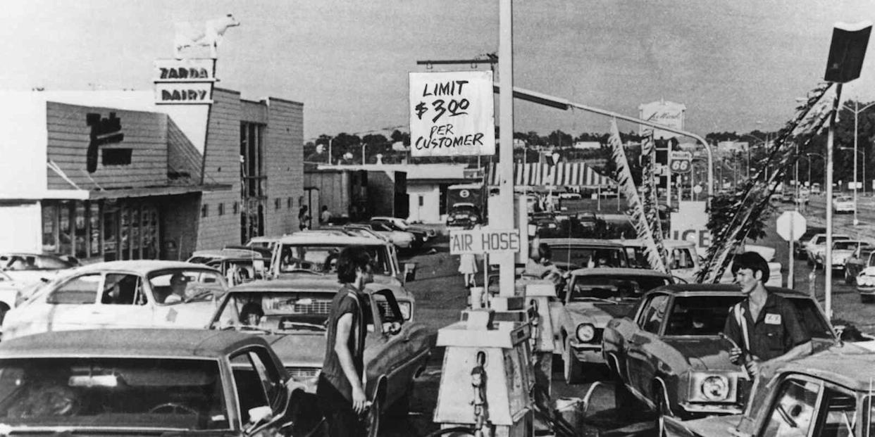 Drivers line up for fuel at a U.S. gas station.