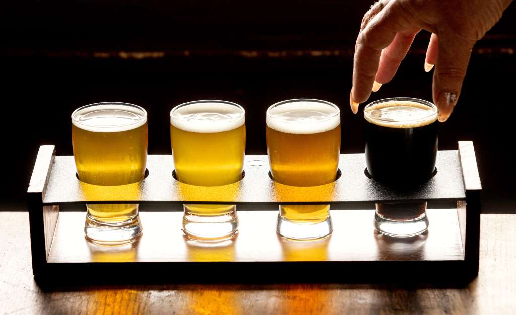 Cloverdale weighs new downtown 'entertainment zone' that would allow open-air drinking