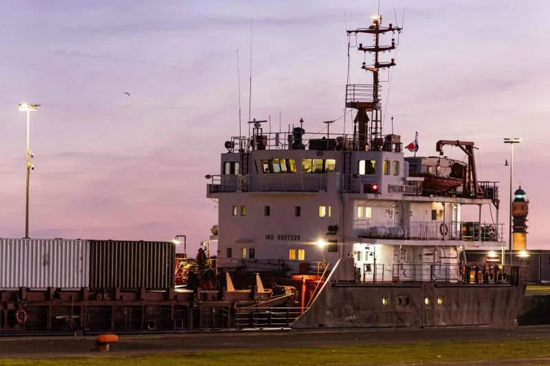 The cargo ship Mikhail Dudin is moored in the port of Dunkirk while Greenpeace activists take part in a blockade to prevent it from unloading its cargo. Sameer Al-Doumy/AFP/dpa