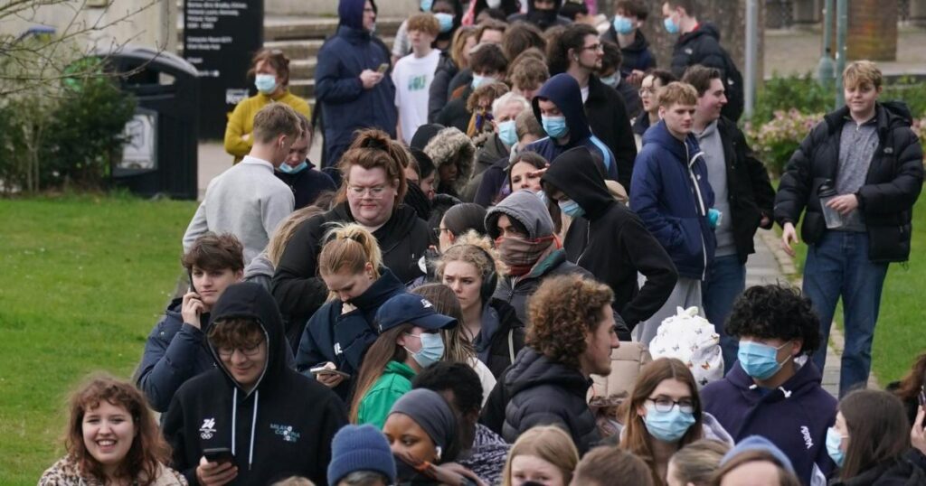 Meningitis outbreak 'declared national emergency' amid deadly outbreak