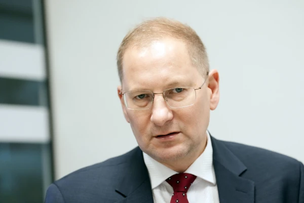 Latvia on the Brink of Unpleasant Decisions Latvia on the Brink of Unpleasant Decisions