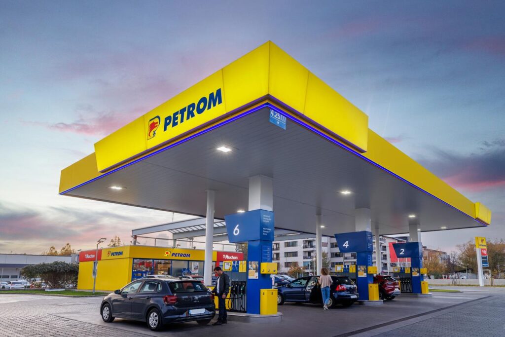 Standard diesel also exceeded 9 lei at Petrom, after another significant fuel price increase / It is the eighth price increase since the beginning of the war