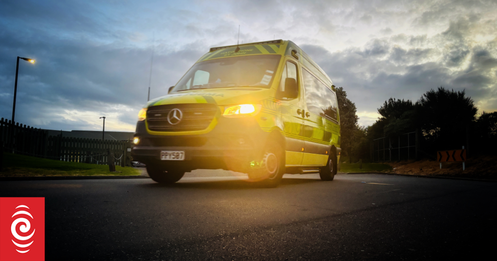 Child dies after three-vehicle crash in Auckland