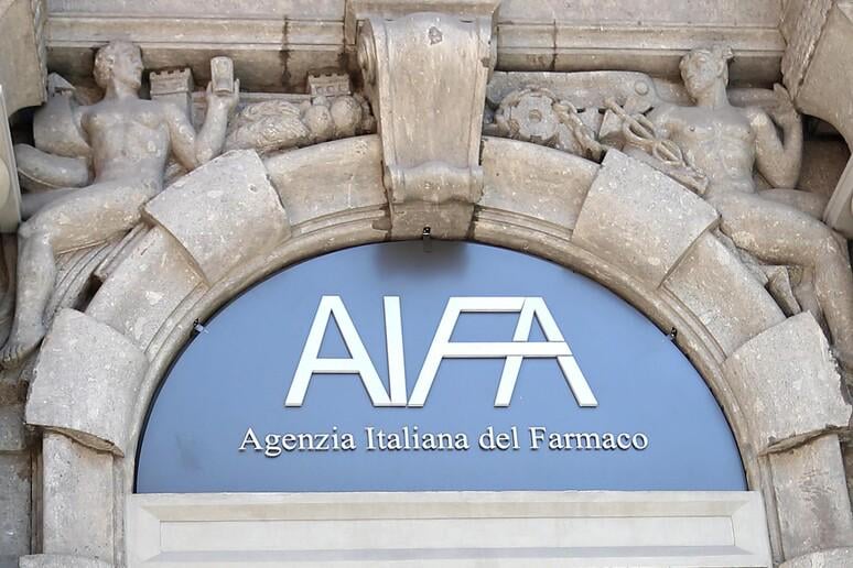 AIFA (Italian Medicines Agency) dossier: "how AI is revolutionizing pharmaceutical research, precision medicine and the future of global health"